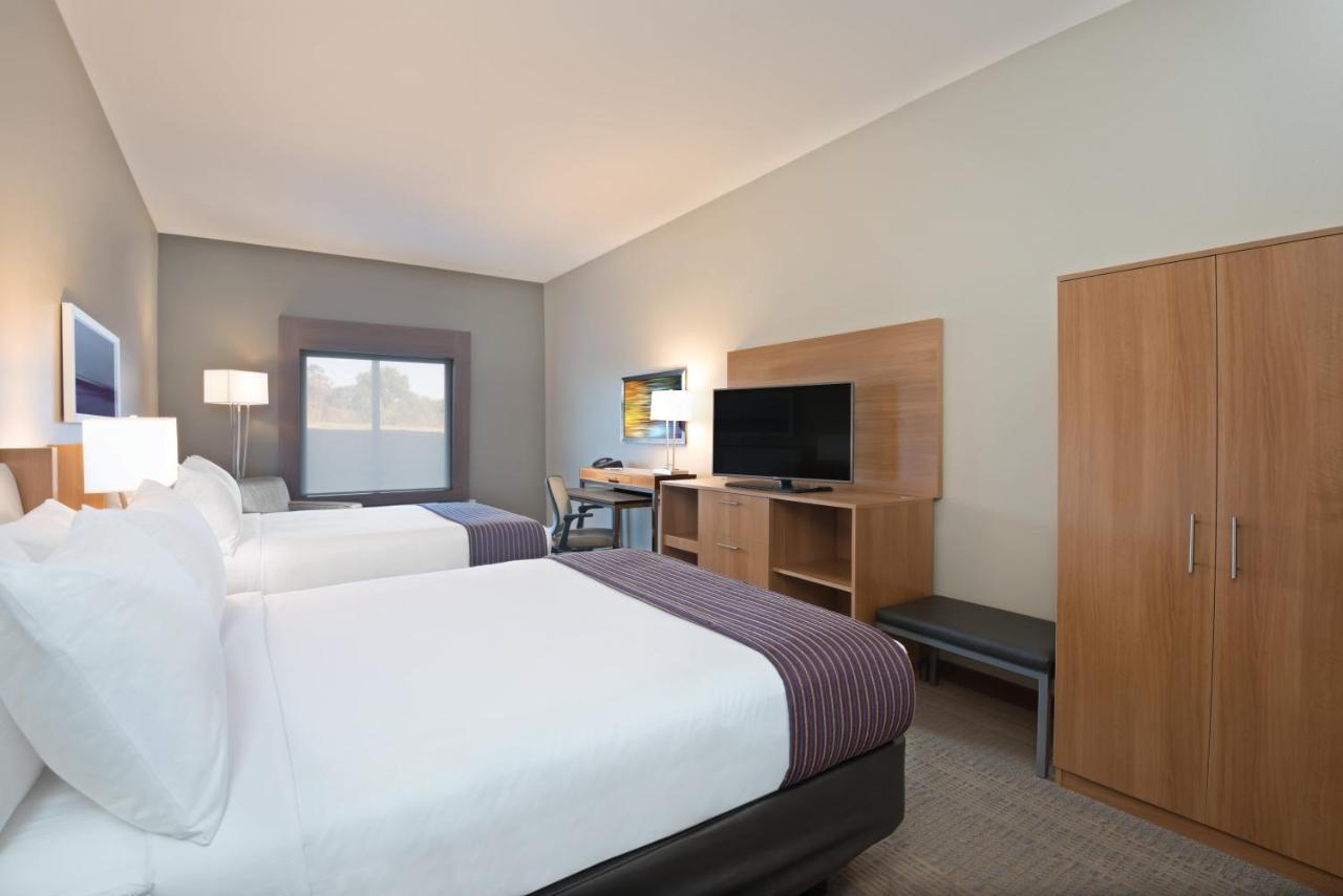 Holiday Inn Express Hotel & Suites Hot Springs By Ihg Exterior photo